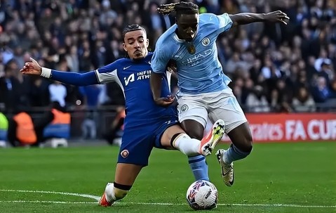 欧冠今夜再迎强敌，曼联伤情更新，主帅态度：赛场秩序良好，临场指挥获称赞的简单介绍-爱游戏